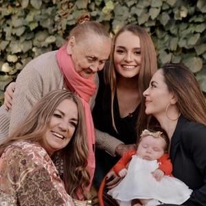 Meet your Posher, Paulina